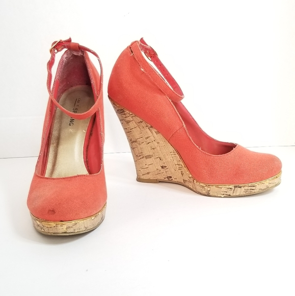 Call It Spring size 7 Peach Wedges - Picture 3 of 8